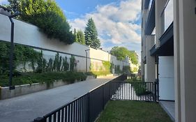 Dwa Jelonki, ul Ściegiennego, centrum, garaż, ogródek